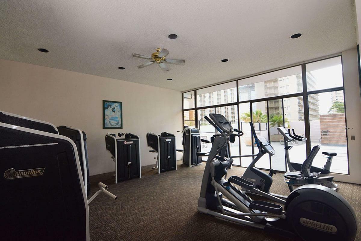 Heart Of Waikiki,1Bdrm,Free Parking, Wifi,No Resort Fees,Youtube,Netflix ! Honolulu Eksteriør billede